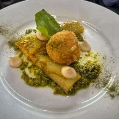 Vegan starter - brasied leeks, hazelnut & sorrel pesto, vegan cheese fritter